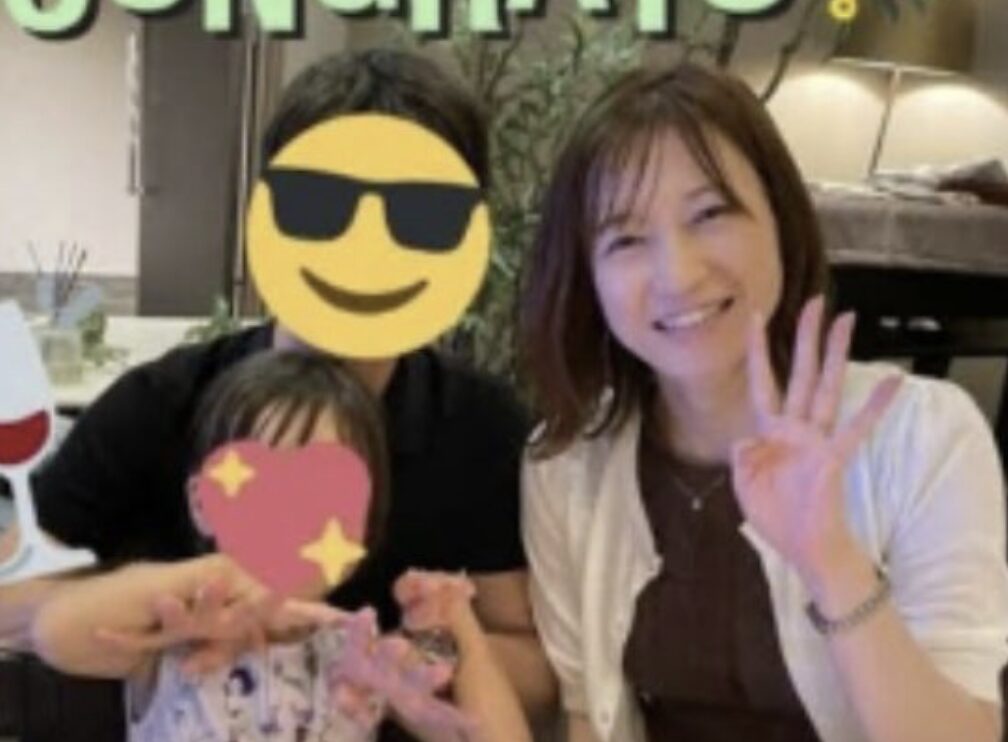 酒井菜摘氏と夫・娘